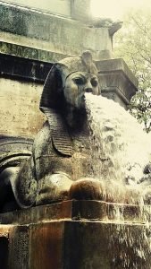 Sphinx_de_la_fontaine_du_Palmier_place_du_Châtelet