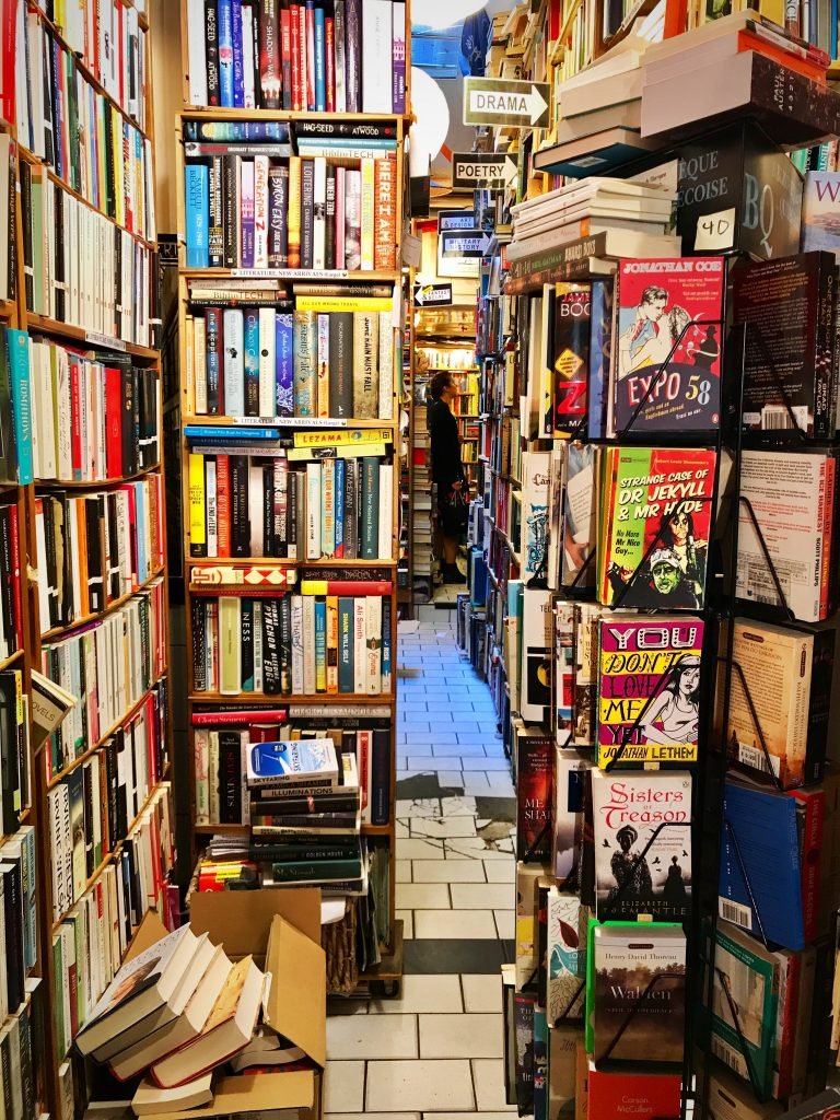 Interno abbey bookshop