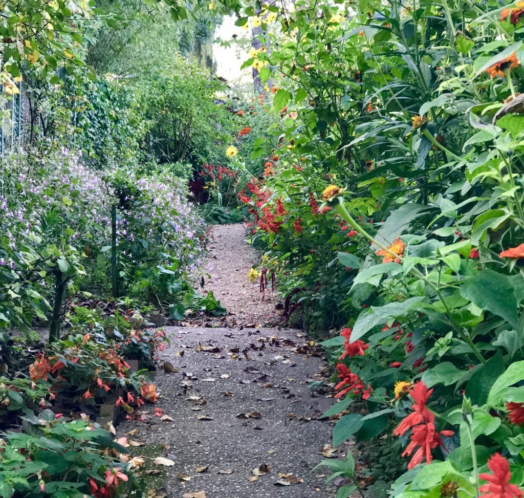 Giverny path