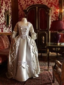 Robe à la française sposa