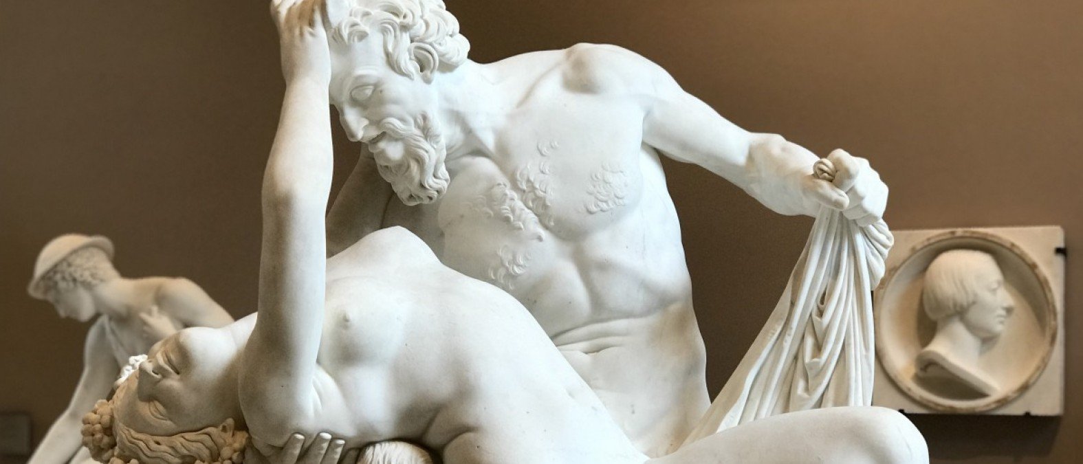 Pradier_SatiroEBaccante_1834_Louvre